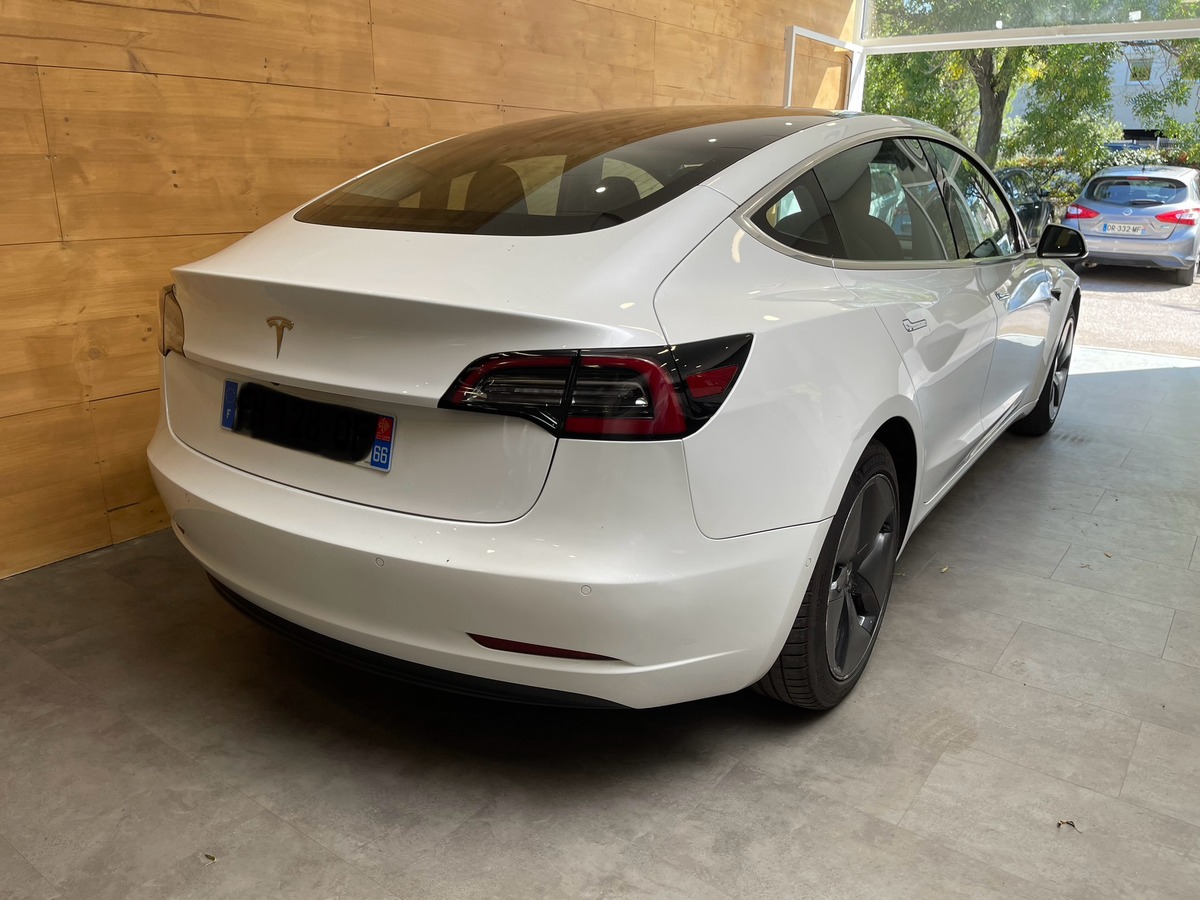 Tesla Model 3 FSD STANDARD RANGE // ATTELAGE // LIVRAISON POSSIBLE