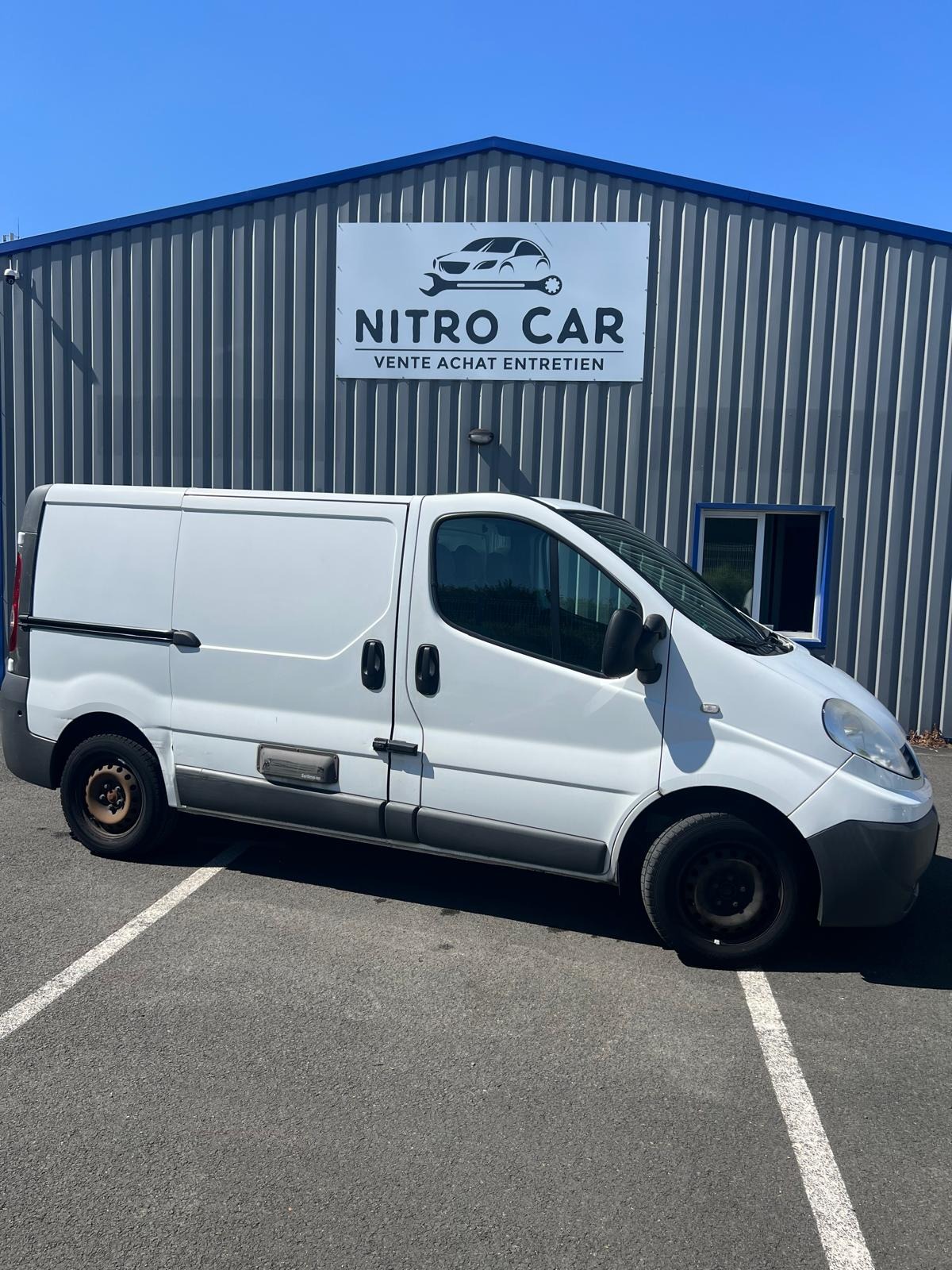 RENAULT Trafic