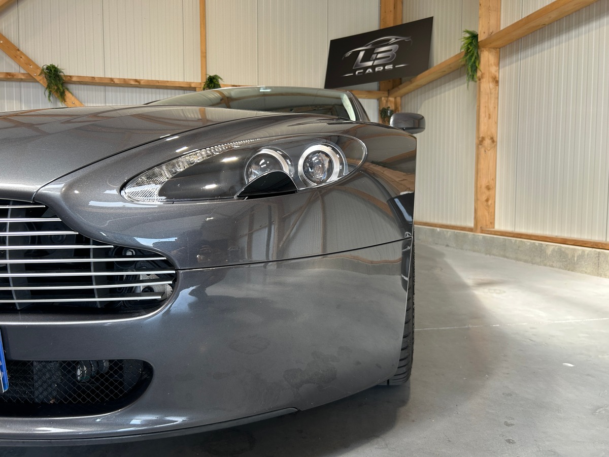 Aston Martin V8 Vantage 4.3 385 cv Boîte auto