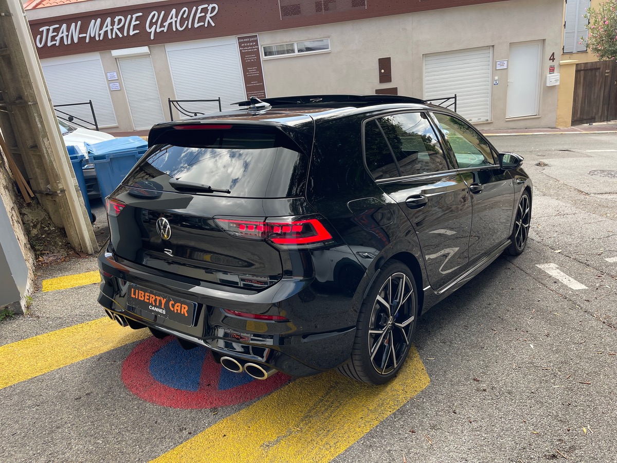 Volkswagen Golf 8 R 2.0 TSI 333 CV / Phase 2 / Toit ouvrant / FR / Pack Black / Pas de Malus