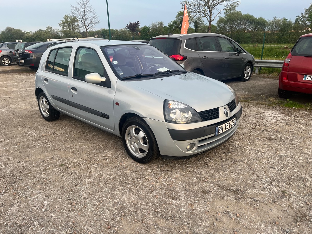 RENAULT Clio 1.4I 16V