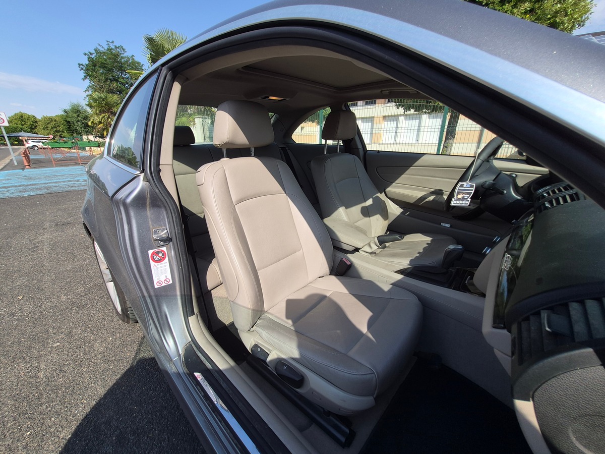 Bmw Série 1 120 D COUPE LUXE BVA