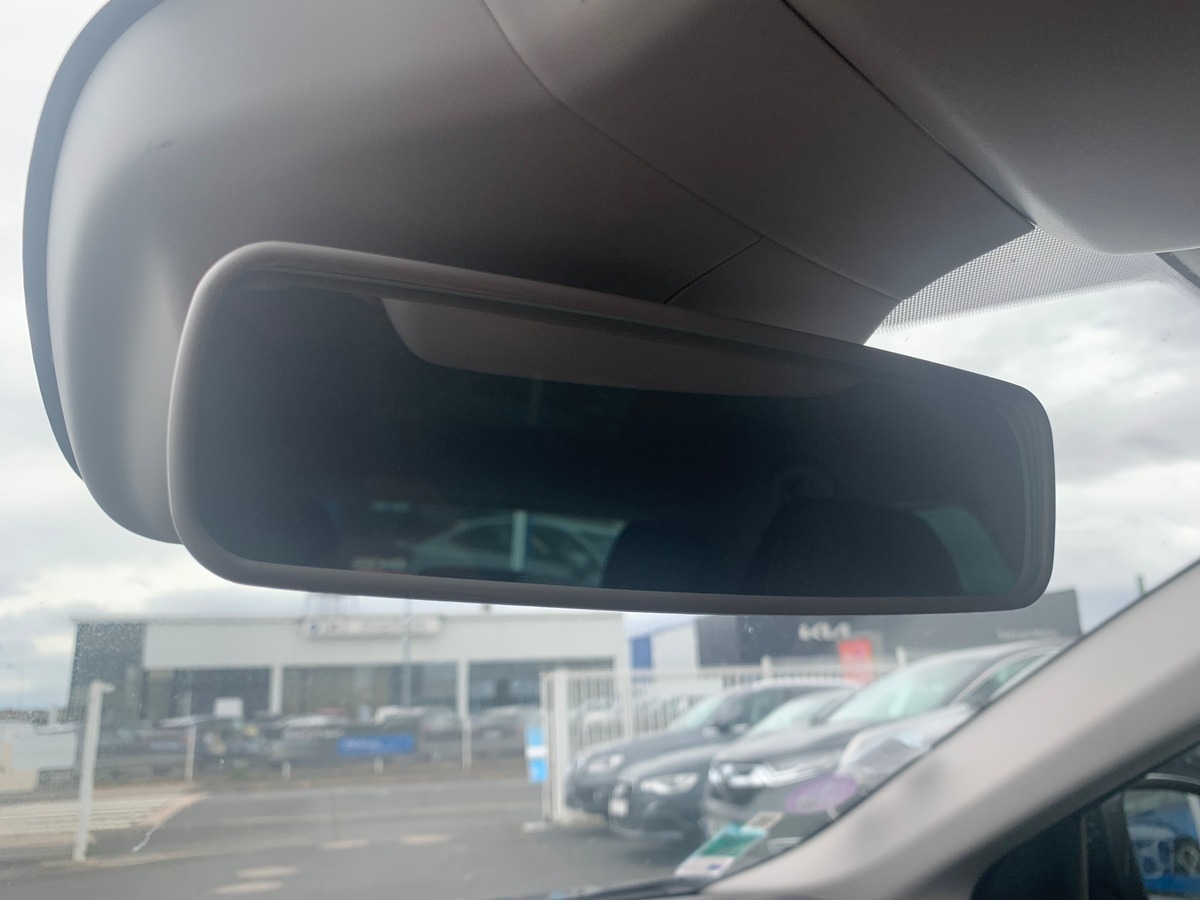RENAULT Megane IV 100 chevaux | Limited | Caméra de recul | Régulateur de vitesse | GPS | Bluetooth