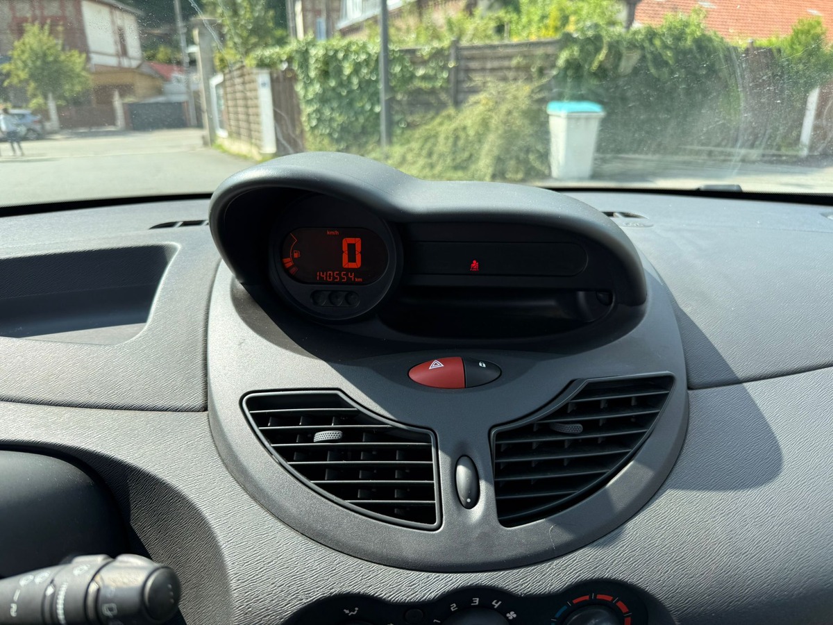 RENAULT Twingo II 1.2 Authentique - Première main - Révisée - Garantie
