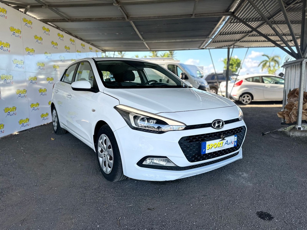 Hyundai i20 1.2 84 SPORT AUTO