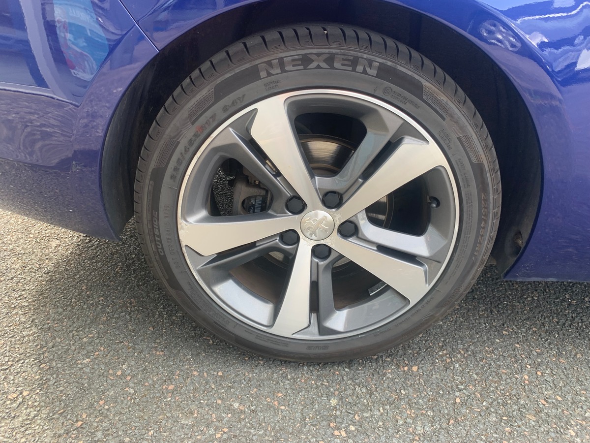 Peugeot 308 SW GT LINE | Remplacement réservoir urée 12/2021 33422 kms, dernier entretien 69198 kms