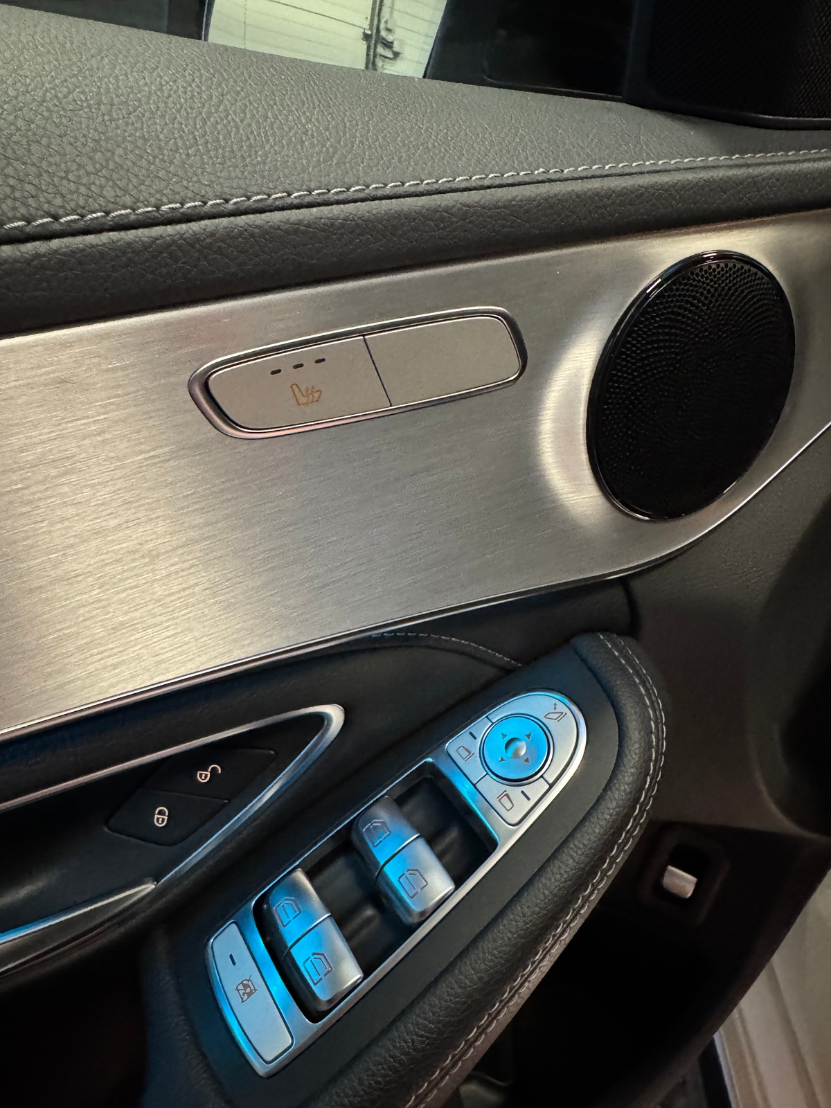 Mercedes-Benz Classe C 63S AMG SPEEDSHIFT V8 510CH