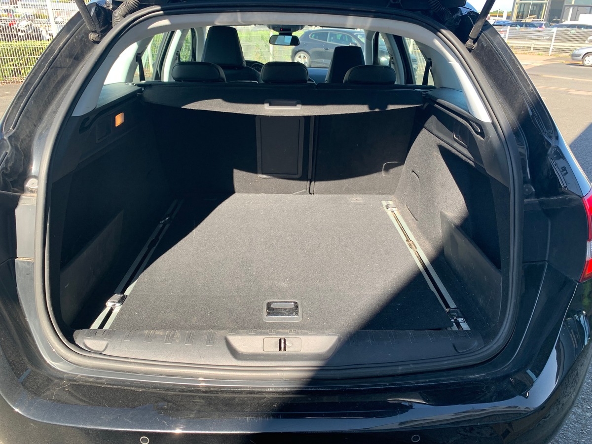 Peugeot 308 SW ALLURE | 150 ch | 1iére MAIN | Mirror screen | Pack Side Security | Siéges chauffants