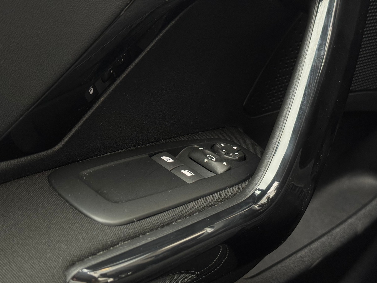 Peugeot 208 I Style 1.2 VTi 82 cv