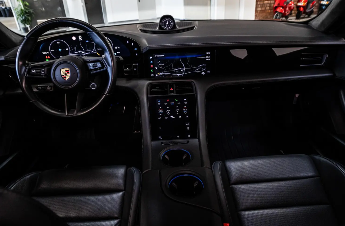 Porsche Taycan 680ch Turbo/Bose