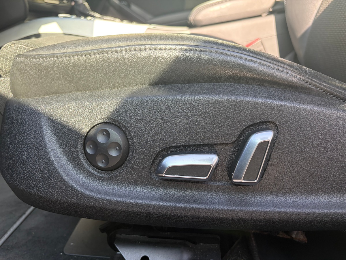 Audi A5 Coupé Quattro Phase 2 2.0 TDi S-TRONIC 177 cv BOITE AUTO SIEGE CHAUFFANT - RADAR DE RECUL