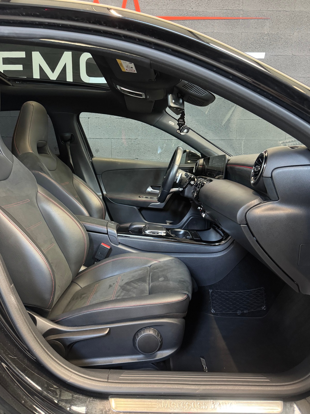 Mercedes Benz Classe A 200D 8G-DCT AMG LINE