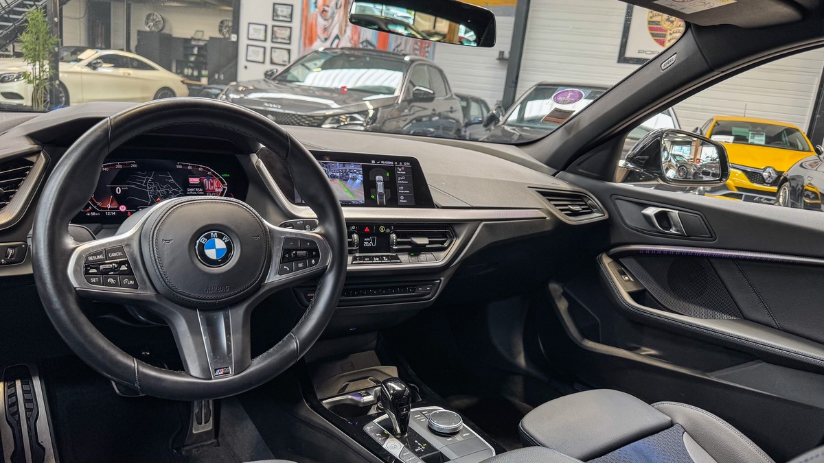 Bmw Série 1 118i 136 M SPORT / FRANCE / 1ERE MAIN FR / ENTRETIEN CONSTRUCTEUR A JOUR 
