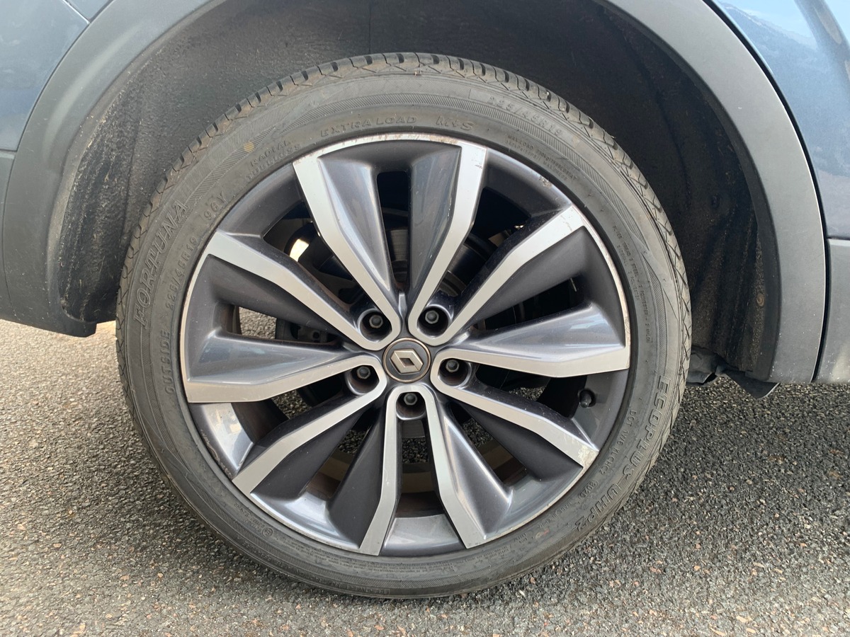 RENAULT Kadjar 130 | Intens | Caméra recul | Régulateur vitesse | Attelage amovible | Roue secours