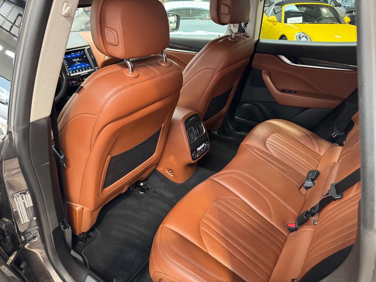 Maserati Levante 3.0 V6 TURBO 275CV CARBONE/360°