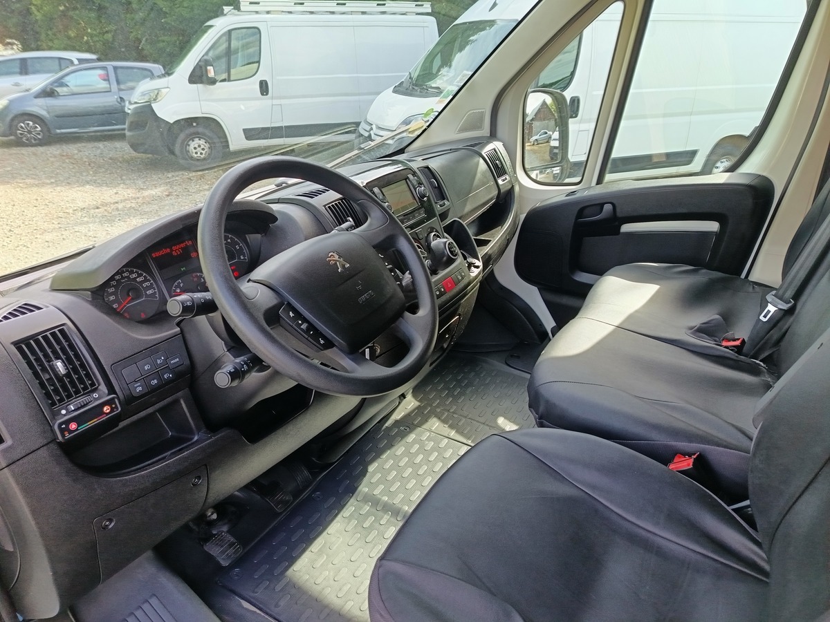 Peugeot Boxer L2H2 2.2 BLUEHDI 120 CH PREMIUM GTIE 6 MOIS