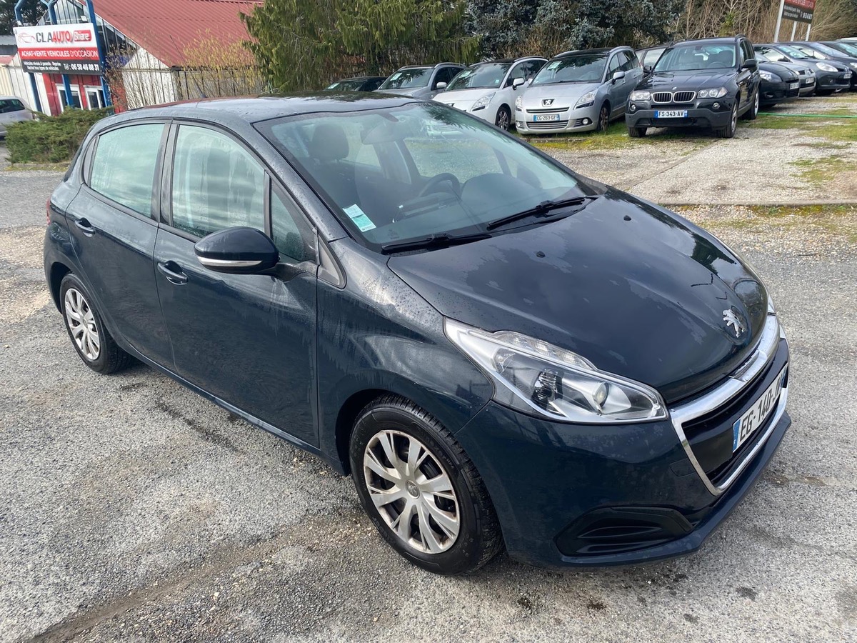 Peugeot 208 1.6 hdi 100cv 1ere main bon état général 