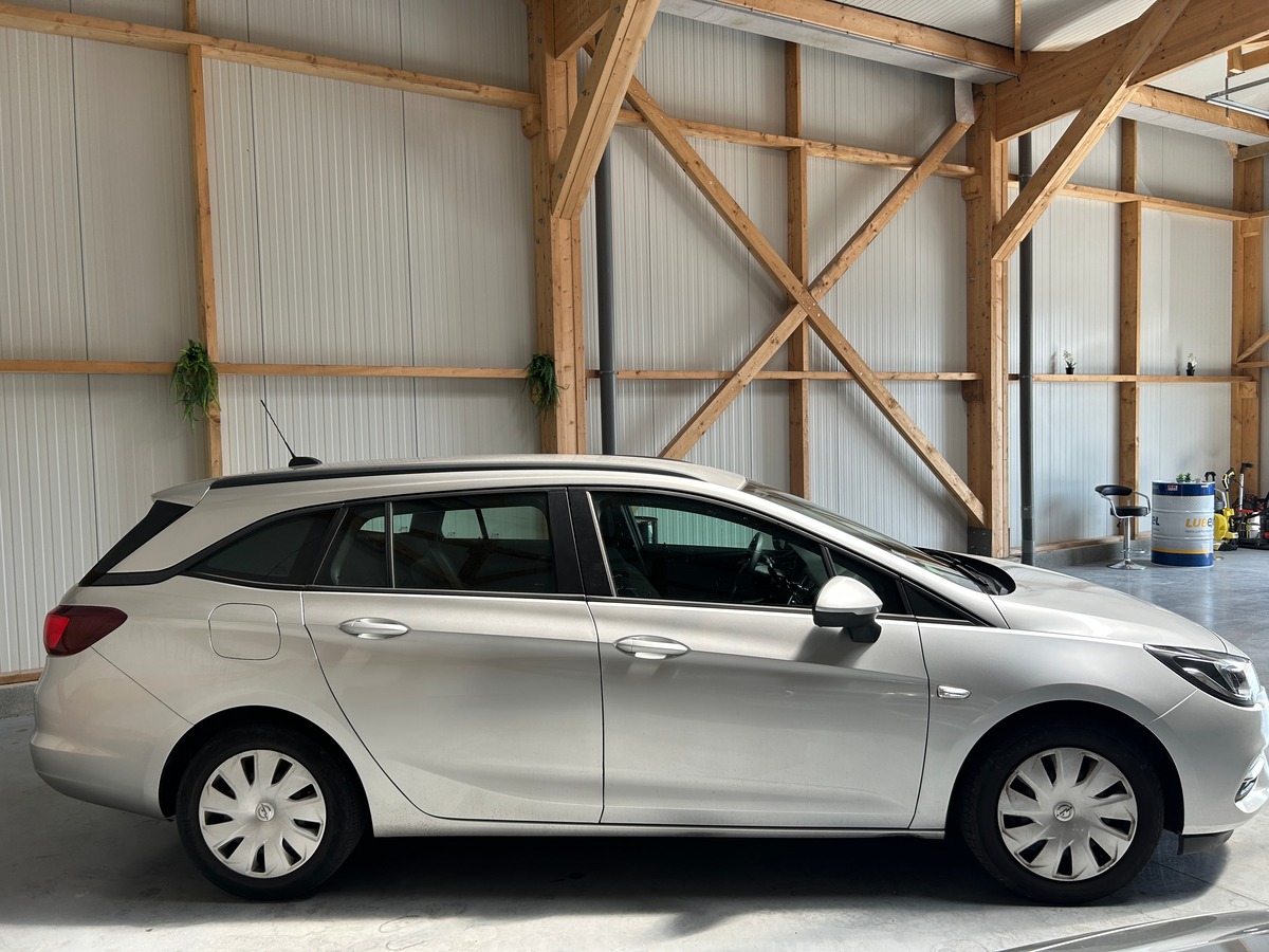 Opel Astra Sports Tourer - Vidange Ok - GARANTIE