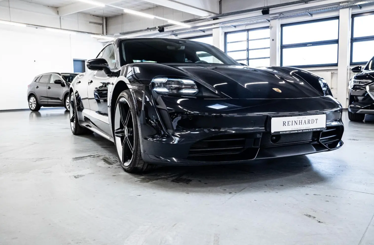 Porsche Taycan 680ch Turbo/Bose