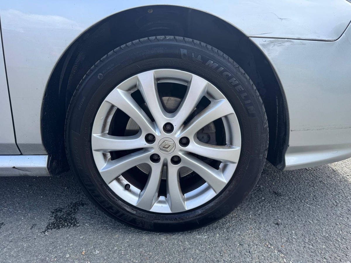 RENAULT Latitude 2.0 dci 150cv Business - garantie