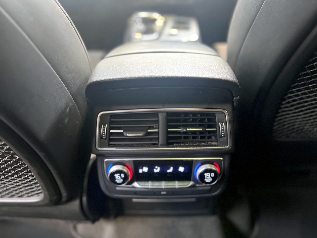 Audi SQ7 II QUATTRO 7 places 4.0 V8 TDI 435 TIPTRONIC8
