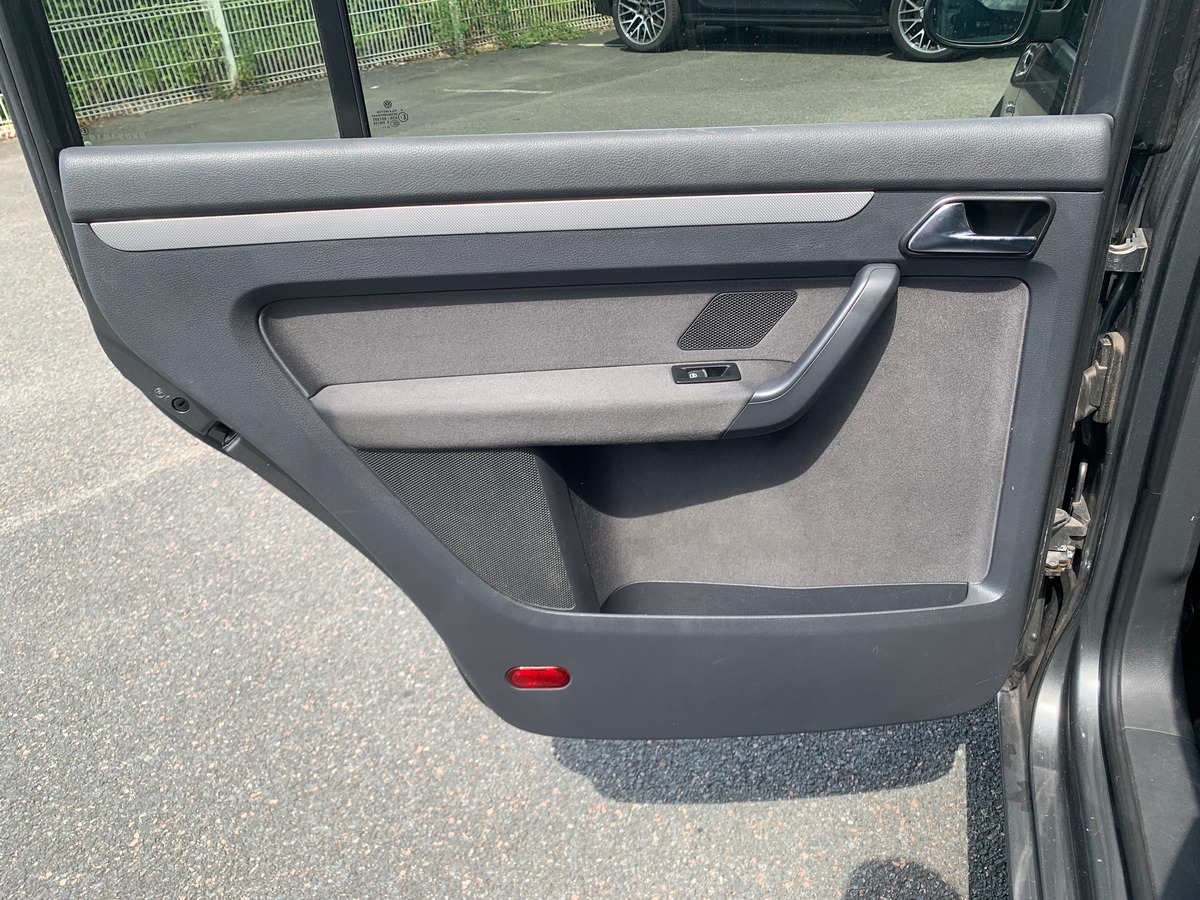 Volkswagen Touran 105 | Match | 7 Places | GPS | Régulateur vitesse | Bluetooth | Toit panoramique