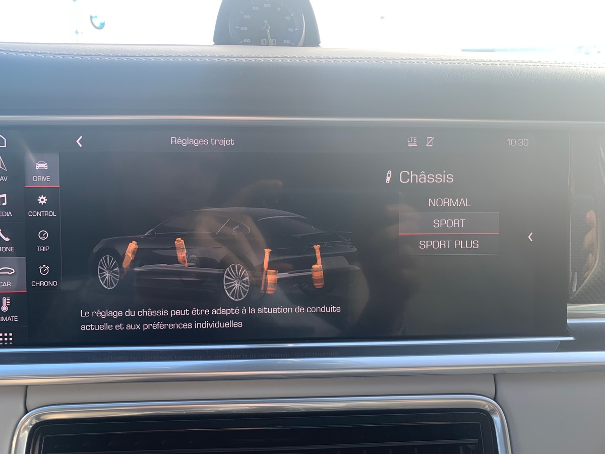 Porsche Panamera 462 | V6 | 4 E-HYBRID | Caméra | Apple car play | GPS | GARANTIE PORSCHE APPROVED