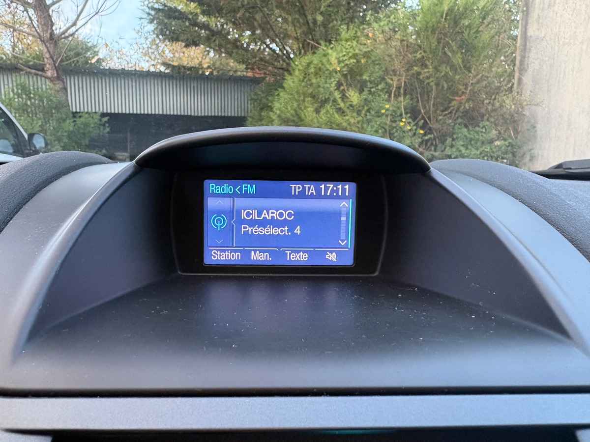 Ford Fiesta 1.25 82ch Edition - 1ʳᵉ main - ENTRETIEN CONSTRUCTEUR