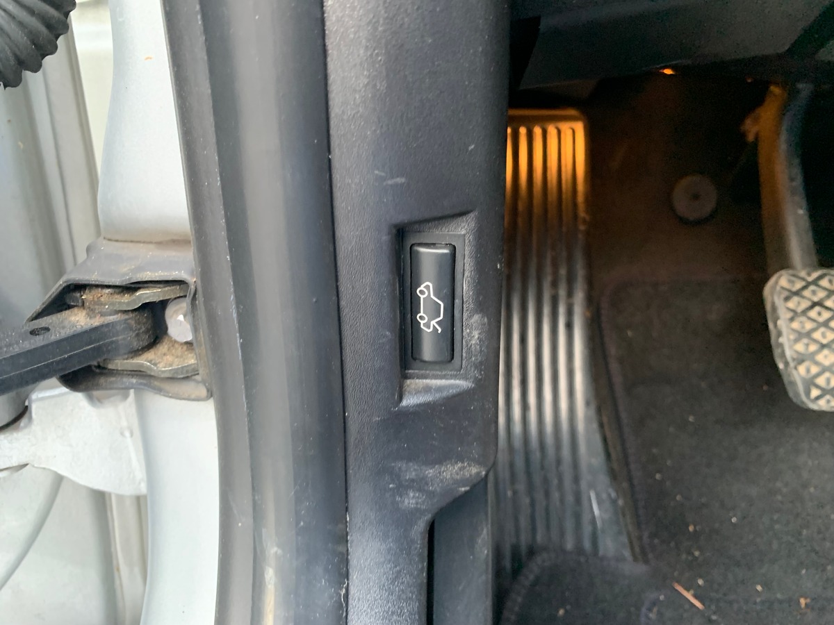 Bmw Z4 231 ch | 3.0L | Roadster | Cuir | GPS | Radar de recul | Climatisation | Pack Nord