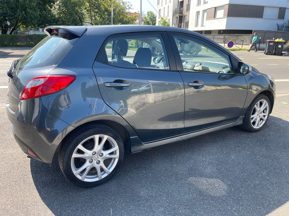 Mazda Mazda 2 1.4 MZ-CD 68 ELEGANCE 5P