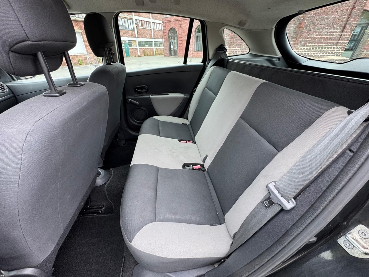 RENAULT Clio III Estate 1.5 DCI 68ch Authentique - garantie