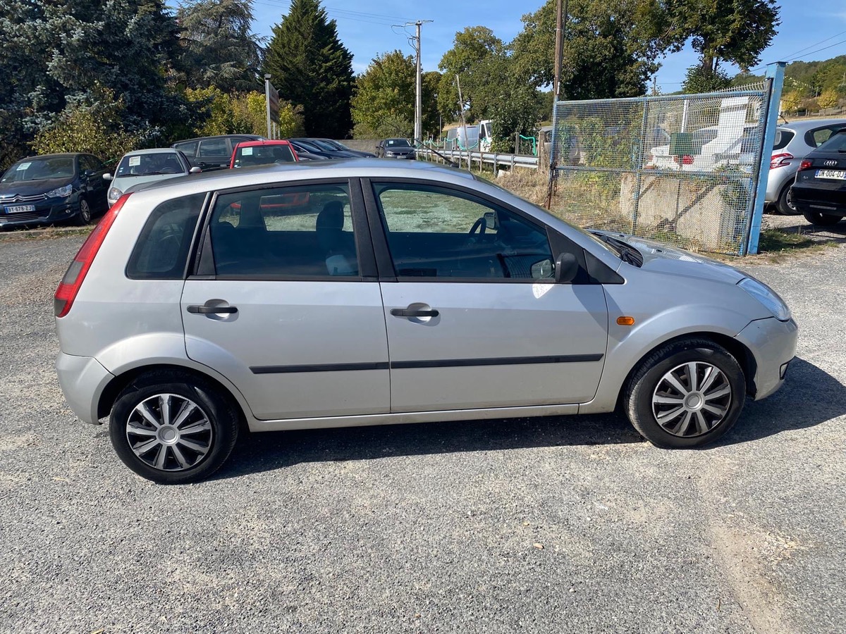 Ford Fiesta 1.4 tdci 70cv de 2004  prête a partir 