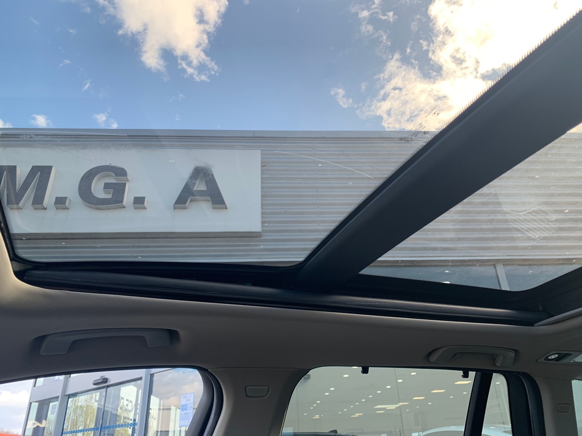 Bmw X3 150 ch | Lounge plus | Toit ouvrant panoramique | Caméra de recul | Régulateur de vitesse