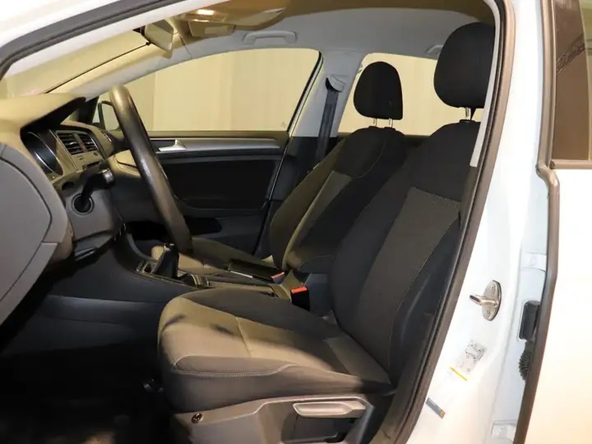 Volkswagen Golf VII 2.0 Trendline