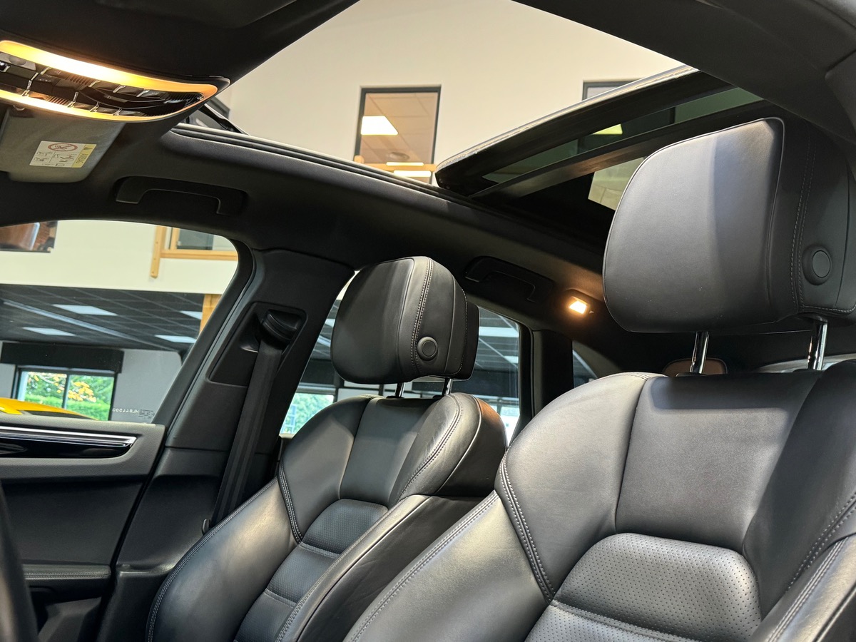Porsche Macan S DIESEL 3.0 V6 258CV TO / PDLS+ / JANTES RS SPYDER 1ERE MAIN zz
