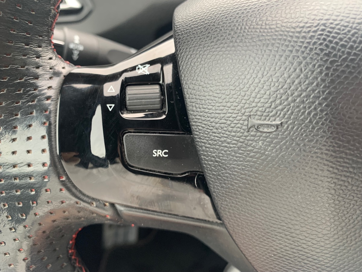 Peugeot 308 120 | GT LINE | Caméra Recul | Car Play | Régulateur Vitesse | Full LED Technology