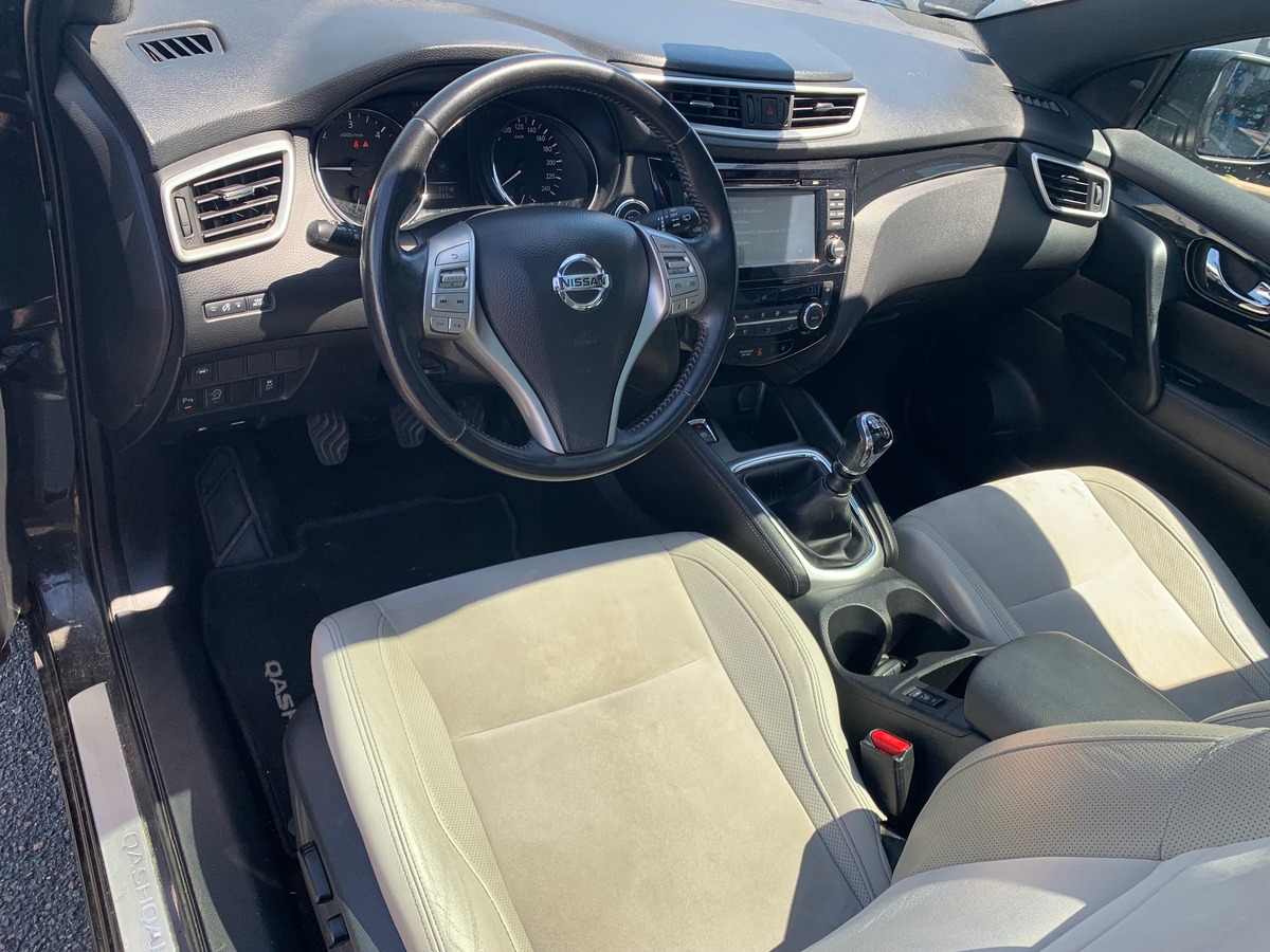 Nissan Qashqai 130 ch | Tekna | Toit panoramique | Caméra de recul | Régulateur vitesse | Attelage