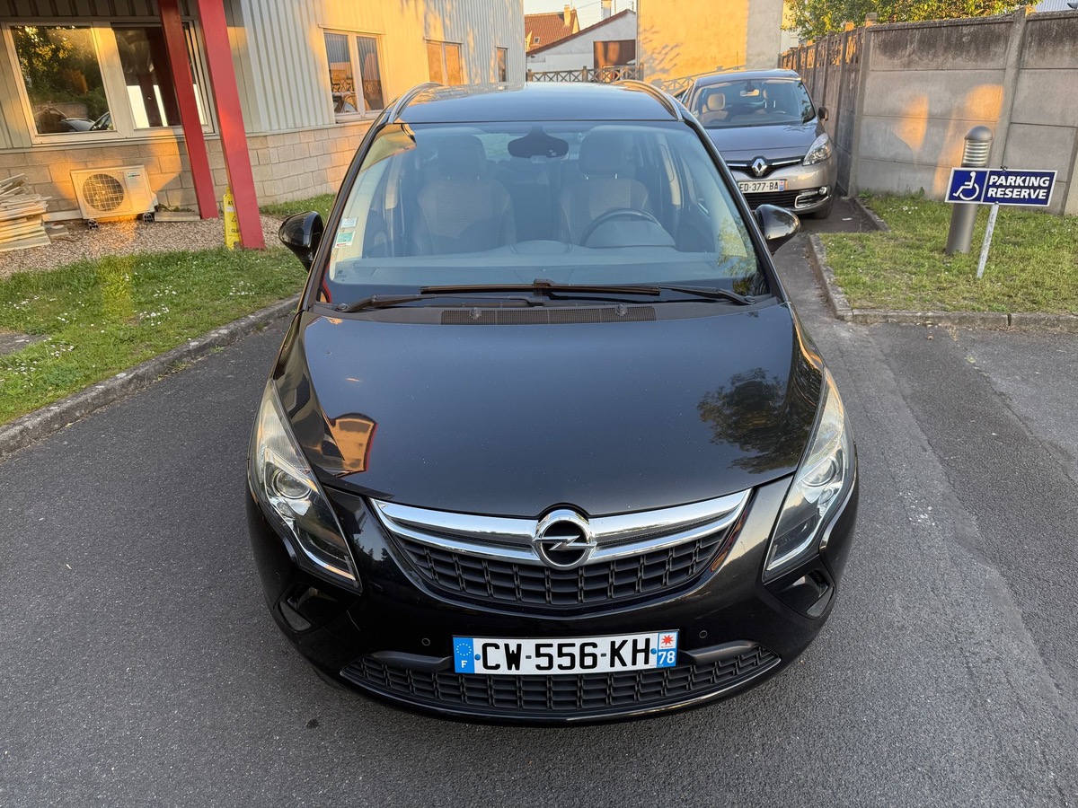 Opel Zafira Tourer 2.0 CDTI 131 CV cosmo 7 pl  1er main 4XCB