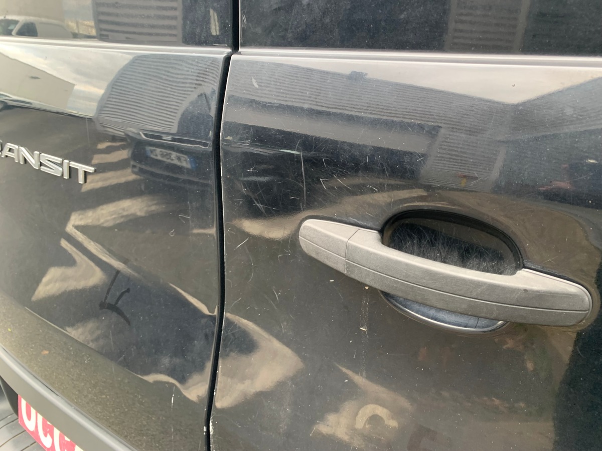 Ford TRANSIT 155 | Trend | Kit mains-libres Bluetooth | 1 Porte latérale coulissante | Climatisation