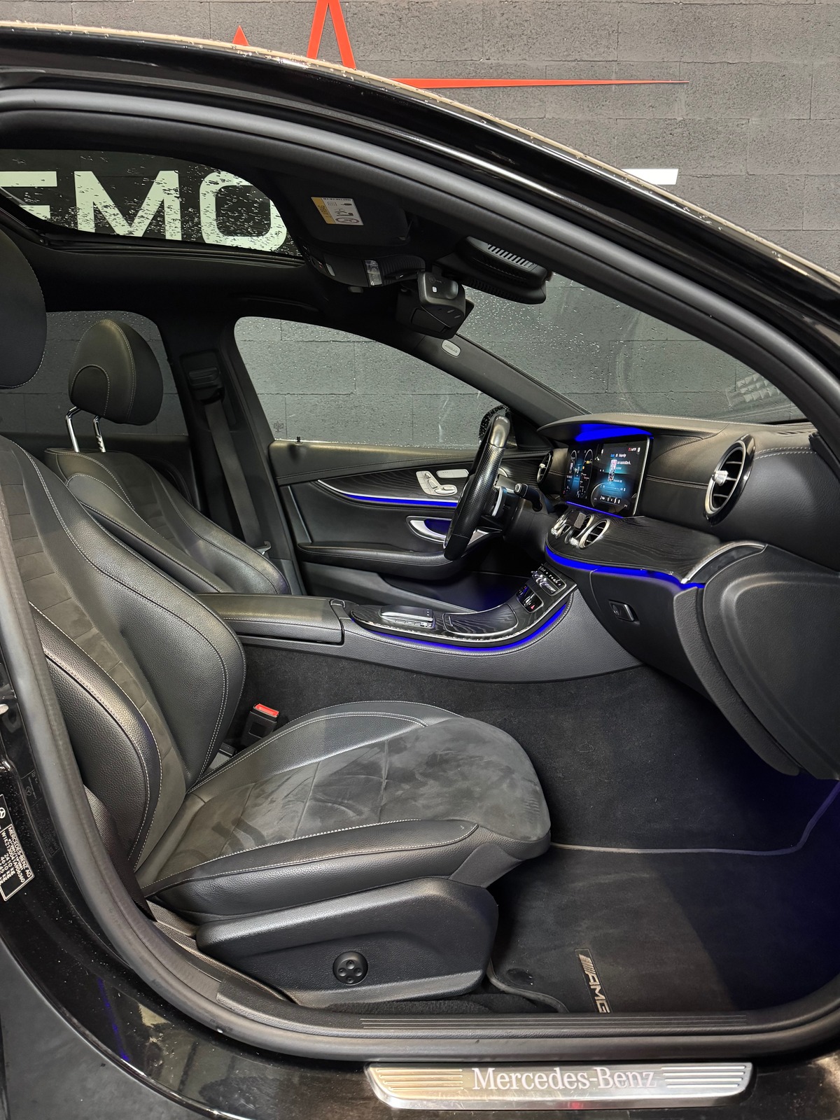 Mercedes Benz CLASSE E 220 D 194 AMG LINE 9G-TRONIC