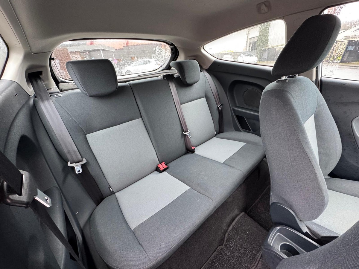 Ford Fiesta 1.4 TDCi 68 Ambiente - Révisée - Garantie