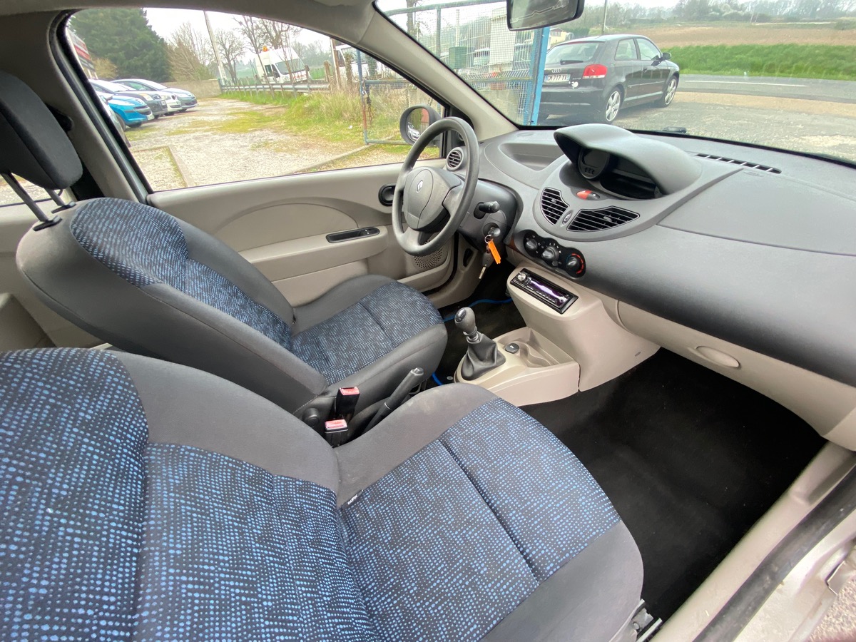 RENAULT Twingo 2 1.2i 75cv 146060km d’origine 