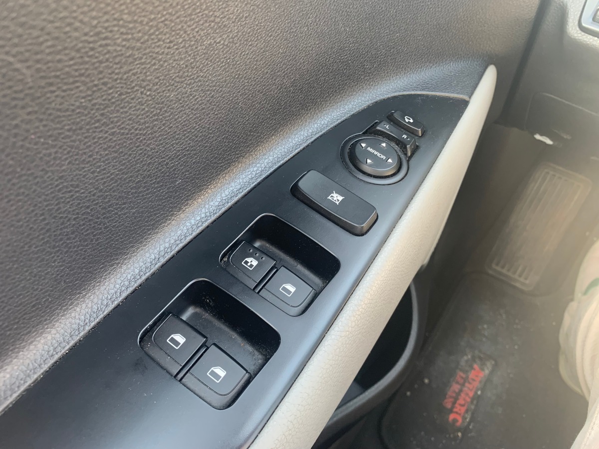 Kia Stonic 120 ch | Premium | Caméra recul | Régulateur vitesse | Apple car Play | Siéges chauffants