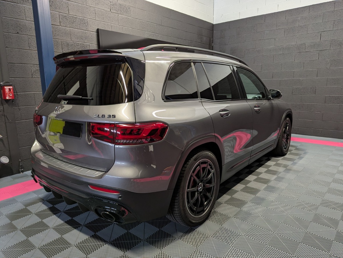Mercedes Benz GLB AMG 35 4MATIC