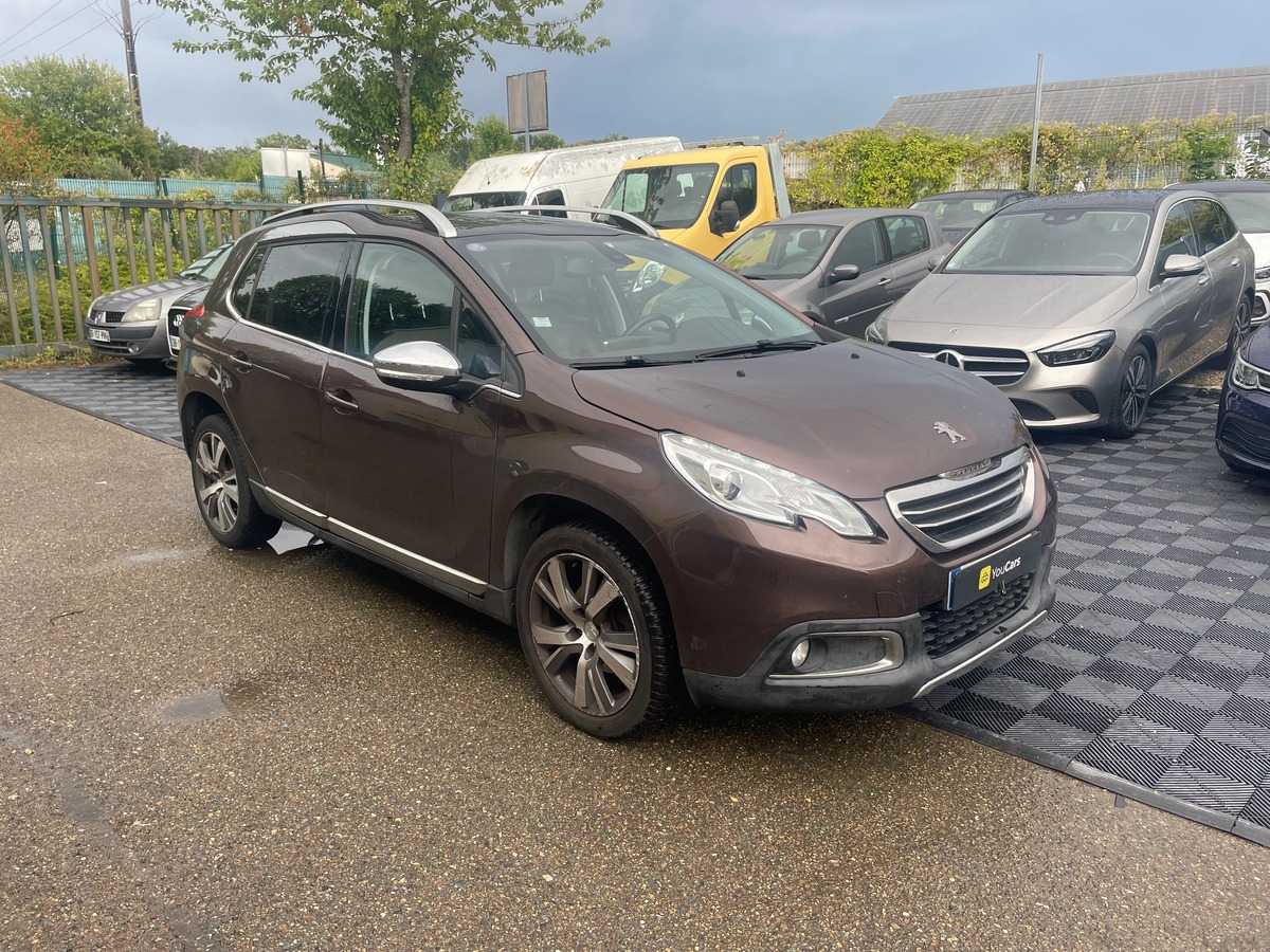 Peugeot 2008 110 cv TOIT PANORAMIQUE - SIEGE CHAUFFANT -  CLIMATISATION AUTO - RADAR DE RECUL