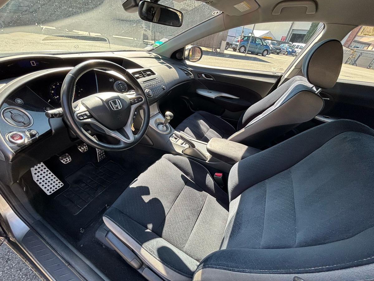 Honda Civic 1.8 VTEC 140 COMFORT-5 PORTES-GARANTIE