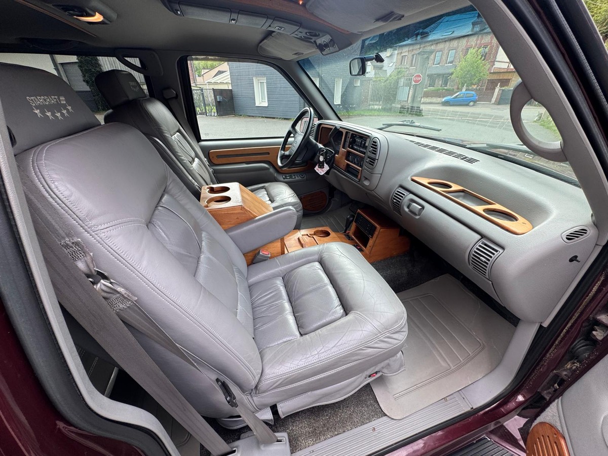 Chevrolet Suburban STARCRAFT 1500 5.7 V8 250cv 7 places