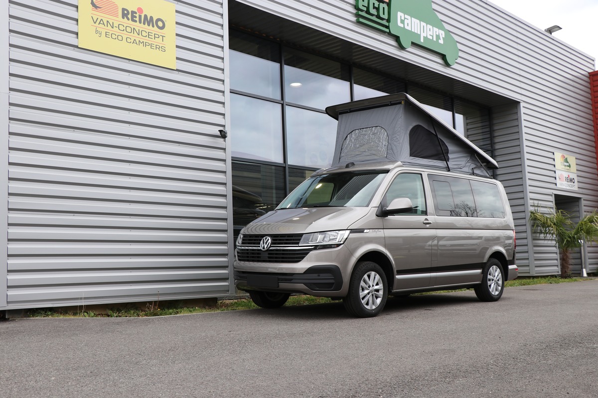 Volkswagen Transporter T6.1 TRIOSTYLE - FP095