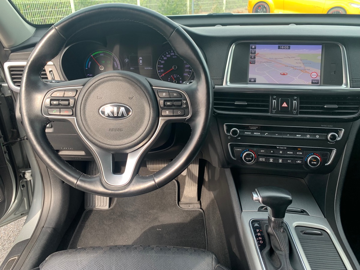 Kia Optima ULTIMA 2.0 GDI | 205 ch Hybride Rechargeable | Caméra recul 360°| Toit ouvrant électrique