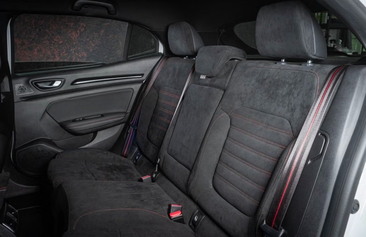 RENAULT Megane IV RS TROPHY RECARO